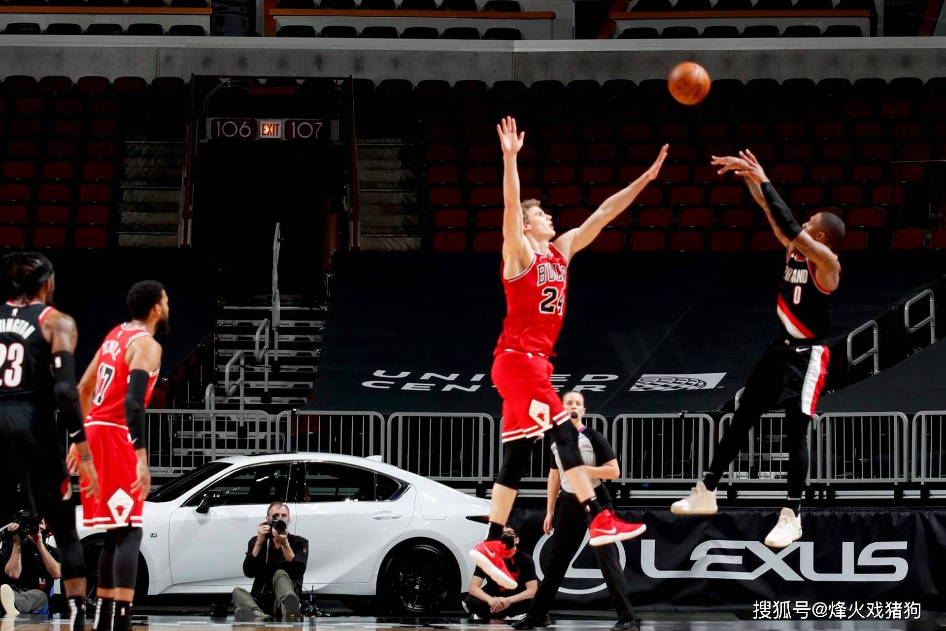 包含江苏队翻盘公牛，利拉德惊艳四座的词条