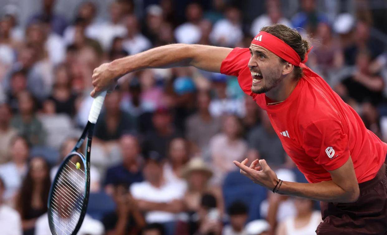 蒙特卡洛大师赛鏖战澳网，兹维列夫带队取胜的简单介绍